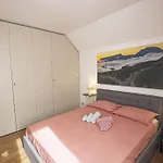 Eleganza In Centro A Nervi, A 2 Passi Dal Mare.