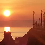 Eleganza In Centro A Nervi, A 2 Passi Dal Mare. *