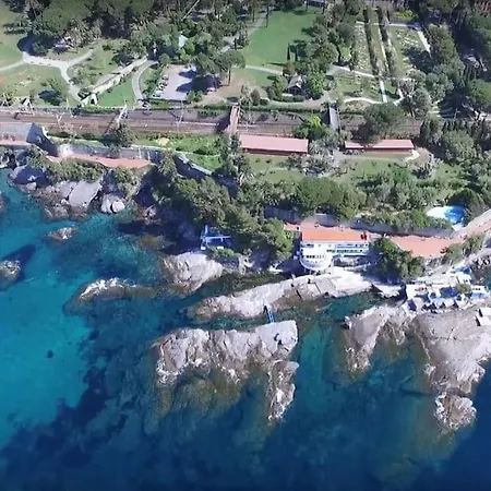 Eleganza In Centro A Nervi, A 2 Passi Dal Mare. Lägenhet Genua