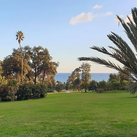 Lägenhet Eleganza In Centro A Nervi, A 2 Passi Dal Mare.