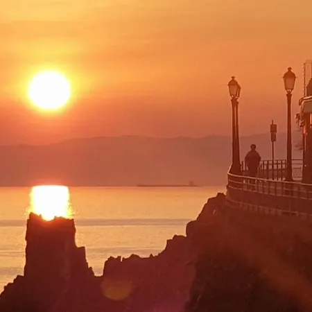 Eleganza In Centro A Nervi, A 2 Passi Dal Mare. *