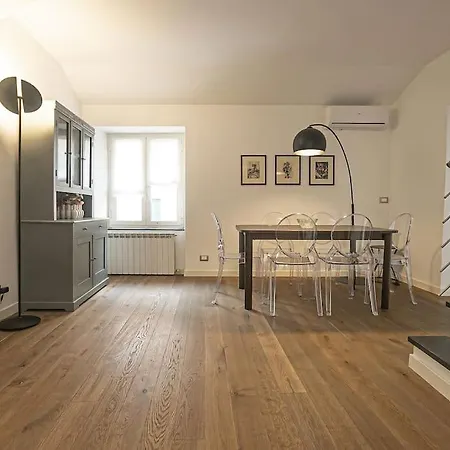 Eleganza In Centro A Nervi, A 2 Passi Dal Mare. *