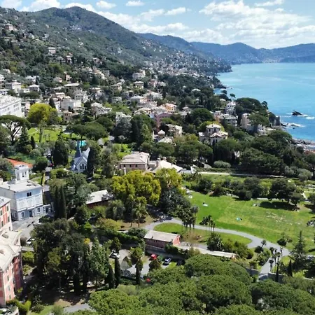 Apartment Eleganza In Centro A Nervi, A 2 Passi Dal Mare.