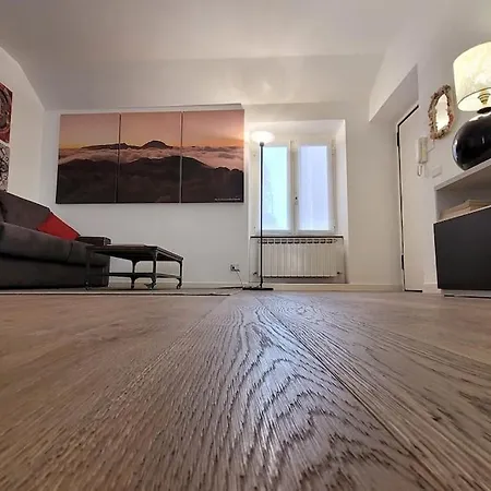 Appartamento Eleganza In Centro A Nervi, A 2 Passi Dal Mare. *
